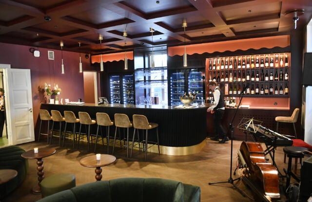 Följ med på invigningen av Ålands nya vinbar