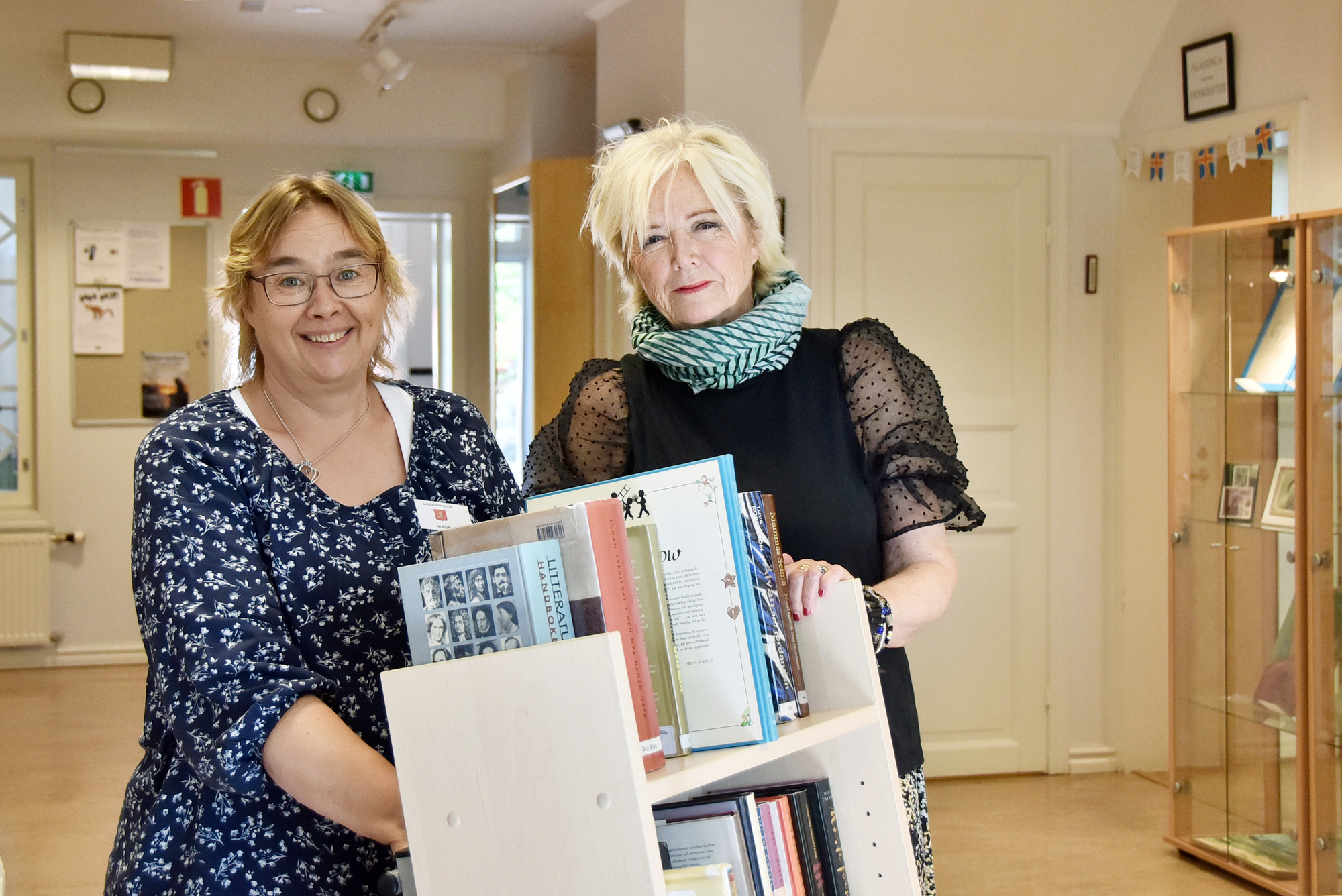 Sunds bibliotek visar konst av Bo Högnäs