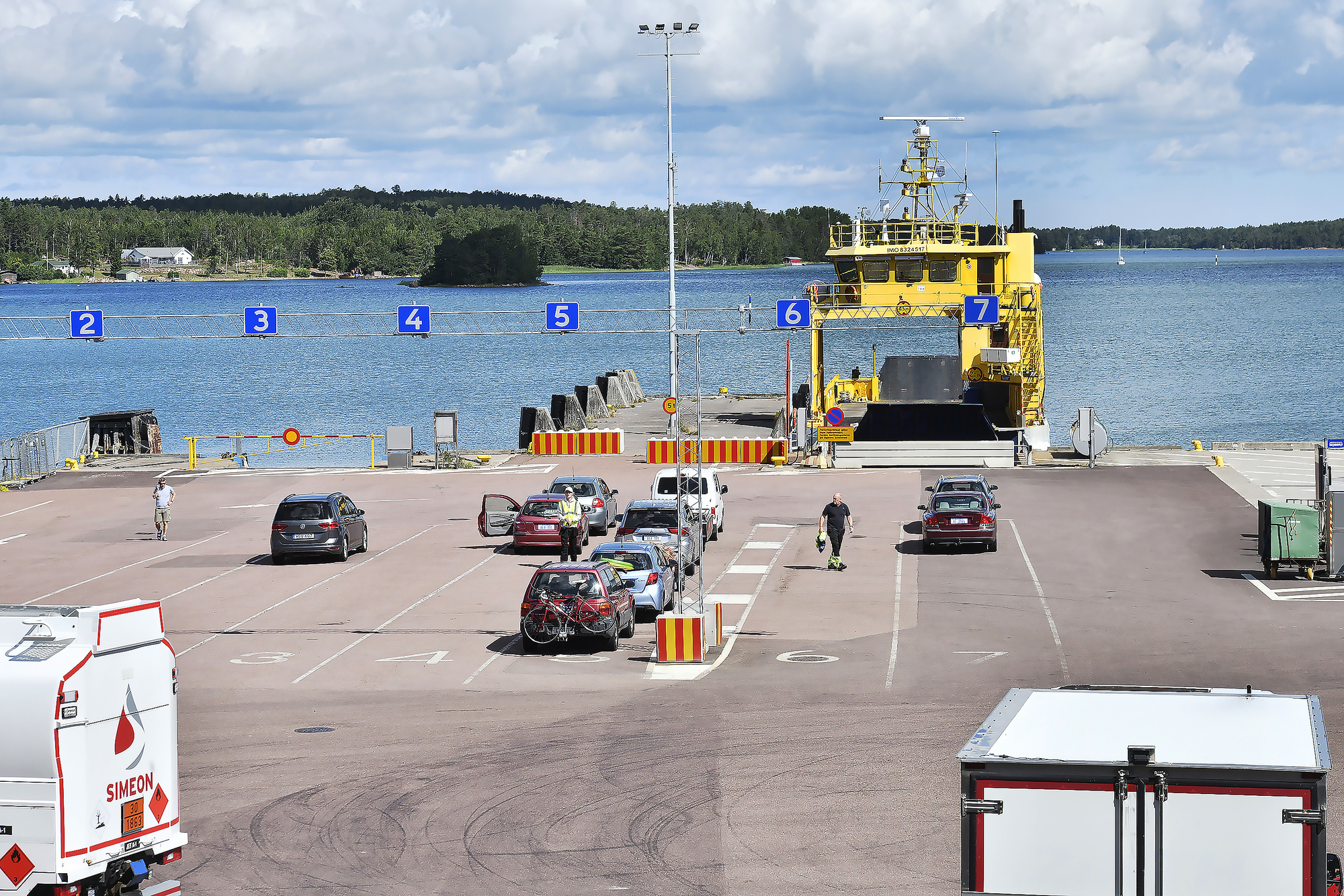 Delar av skärgårdstrafiken fortfarande inställda – Ålandstrafiken nås per telefon och mejl