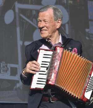 Wiklöf gör ”enorm donation” till välgörenhetsshow