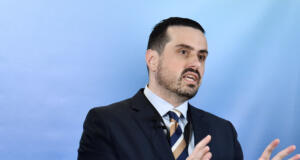 Beslut om Åboflyget väntas på måndag