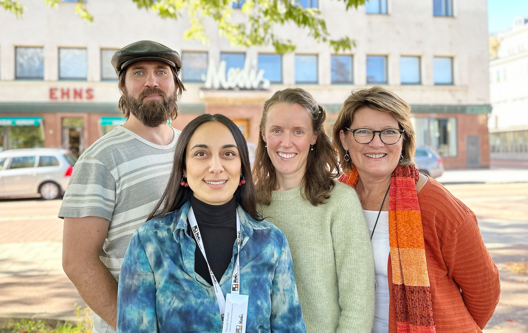 Medis skräddarsyr svenska för yngre