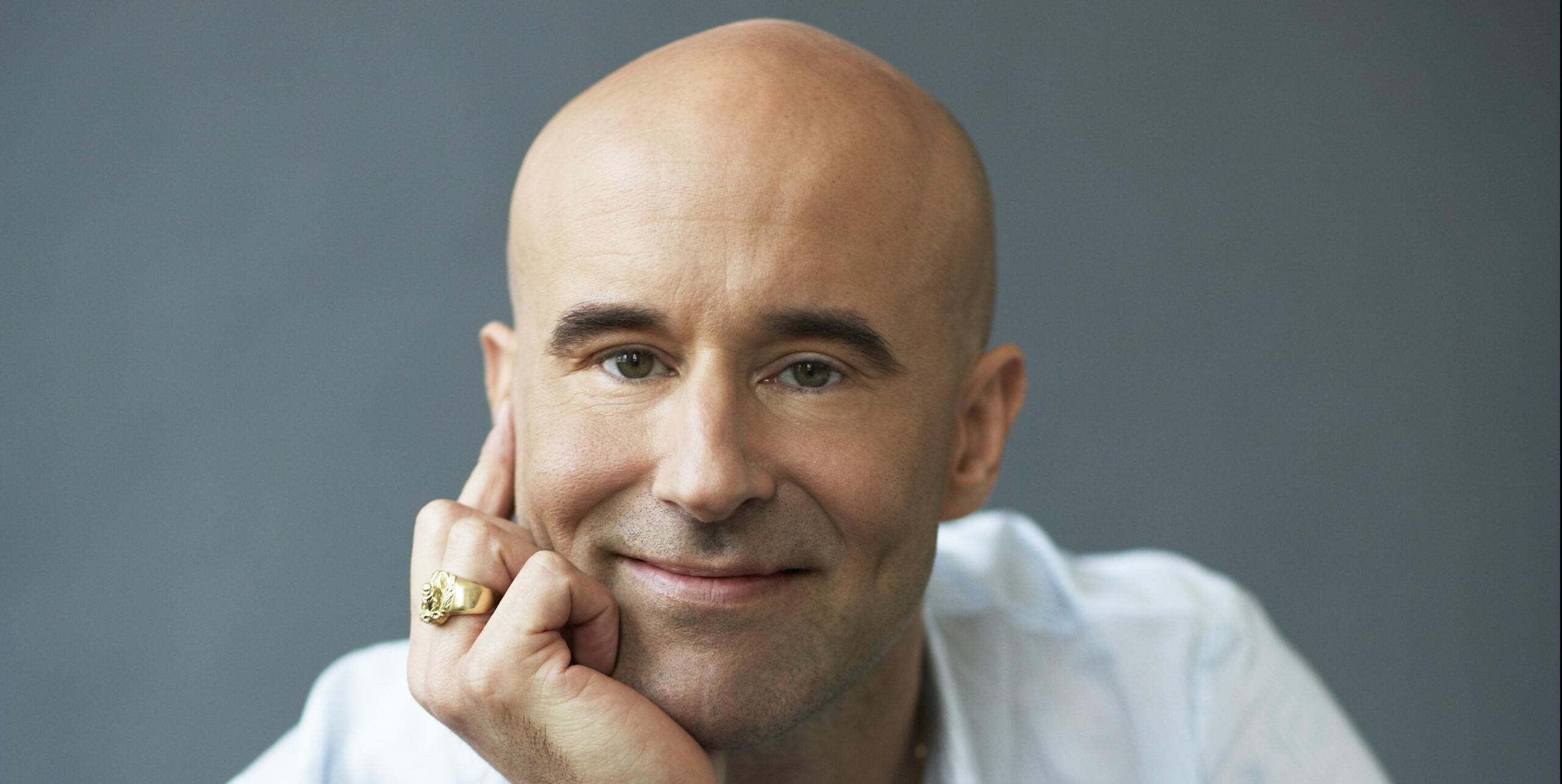 Mark Levengood är årets julvärd i SVT