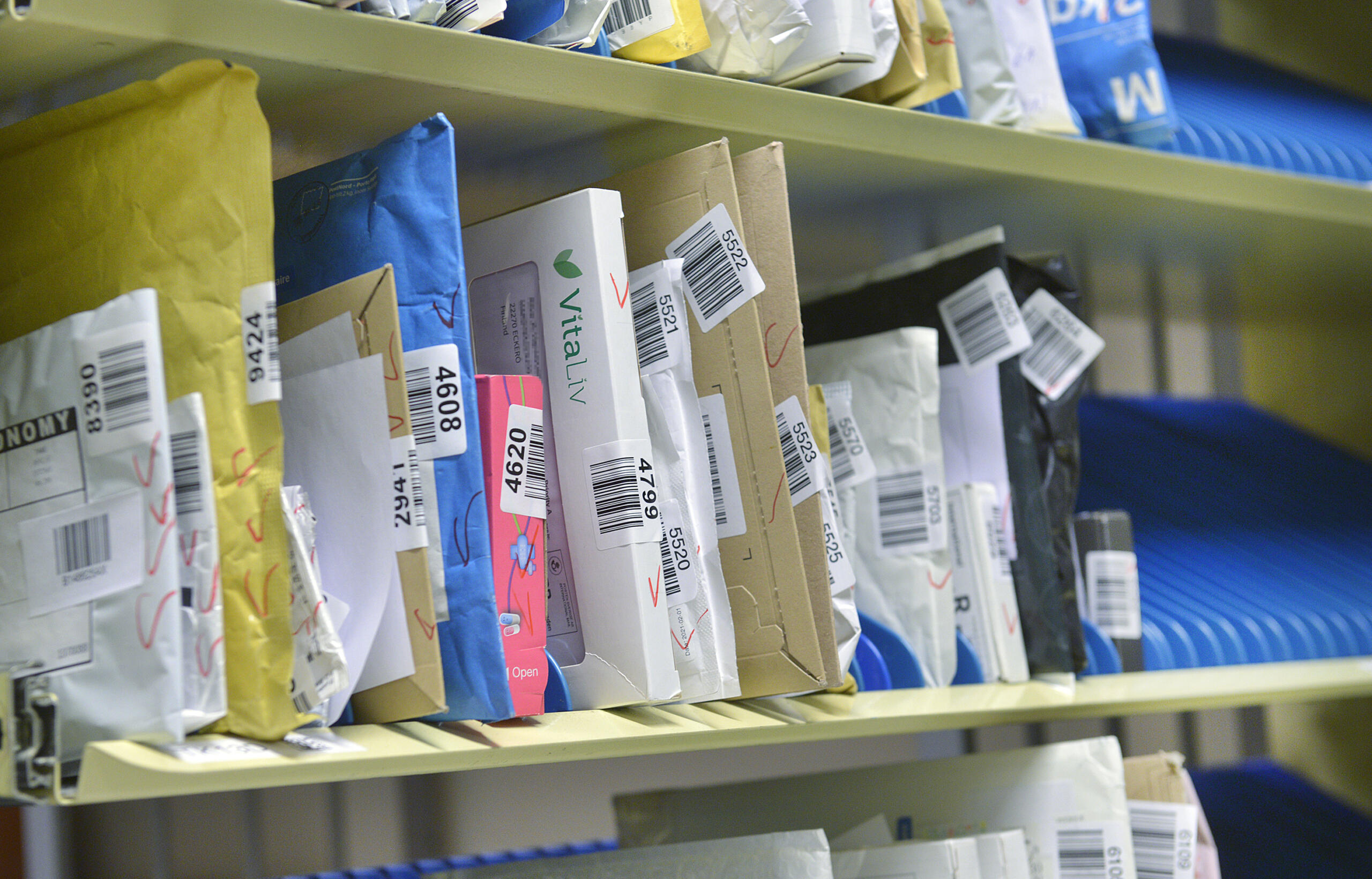 Postombuden tar över i skärgården i januari