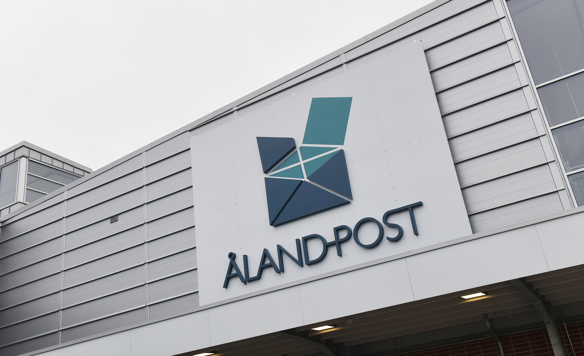 Efter stoppet – Åland Post börjar skicka brev till USA igen