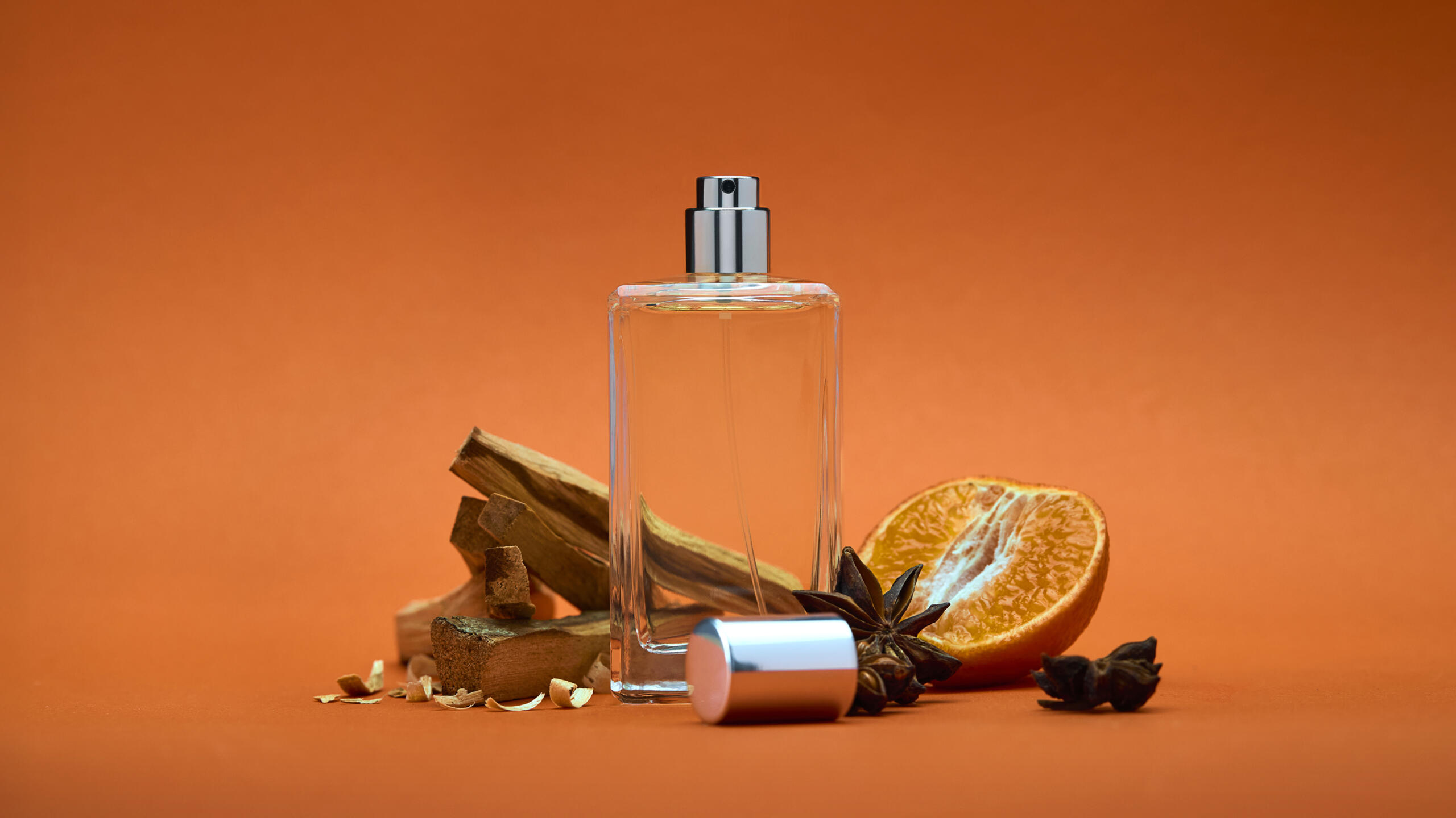 Parfym som passar både kvinnor och män är årets julklapp