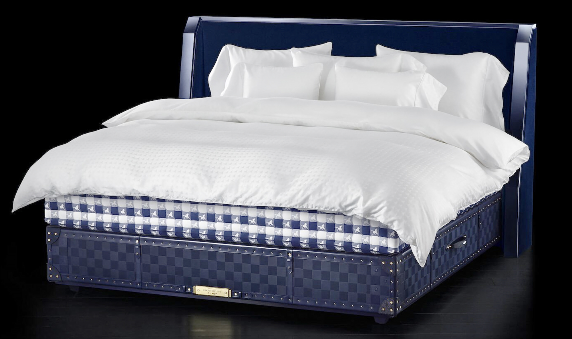 Säng för 700 000 euro visas på Åland