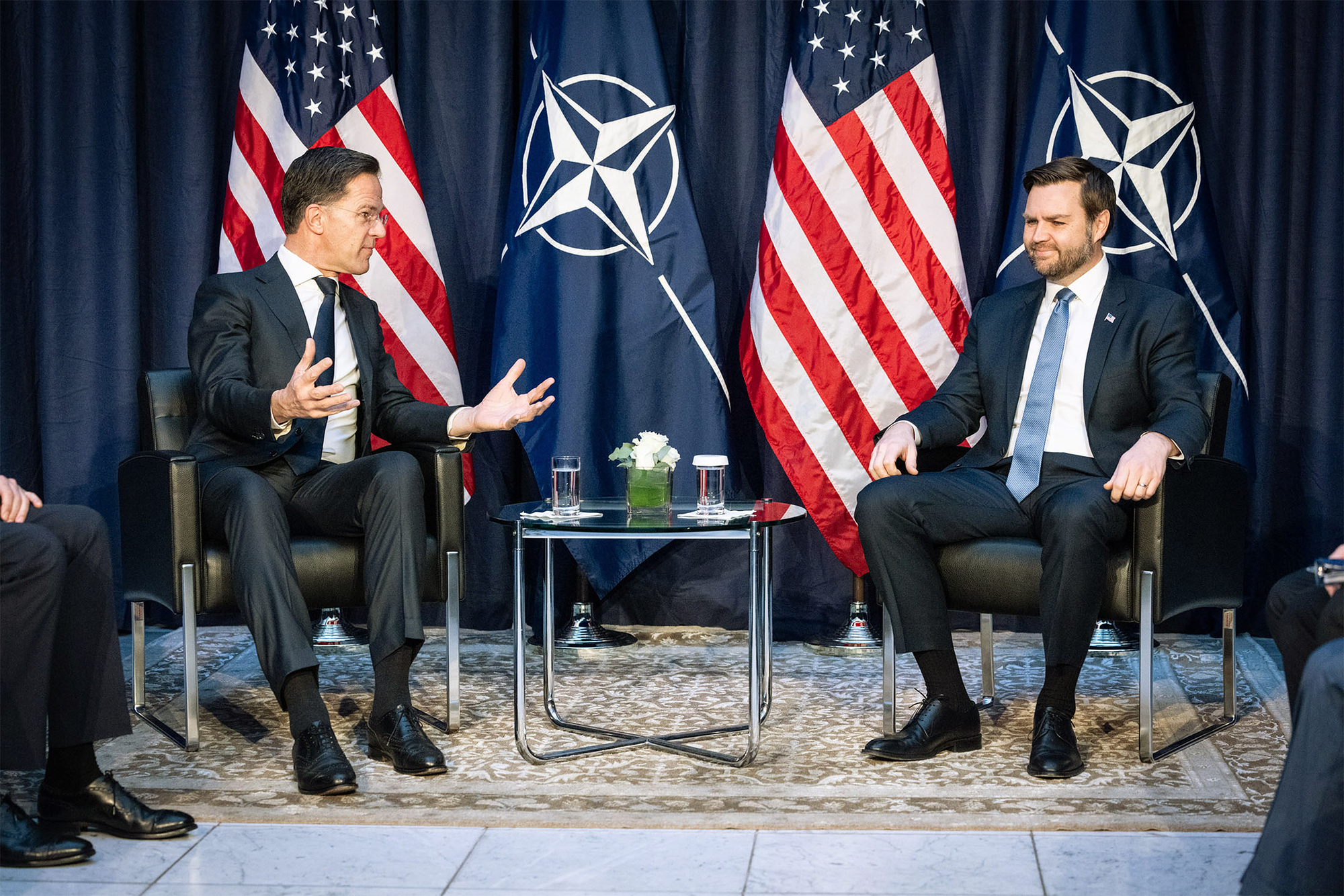 Finländarnas förtroende för Nato rasar