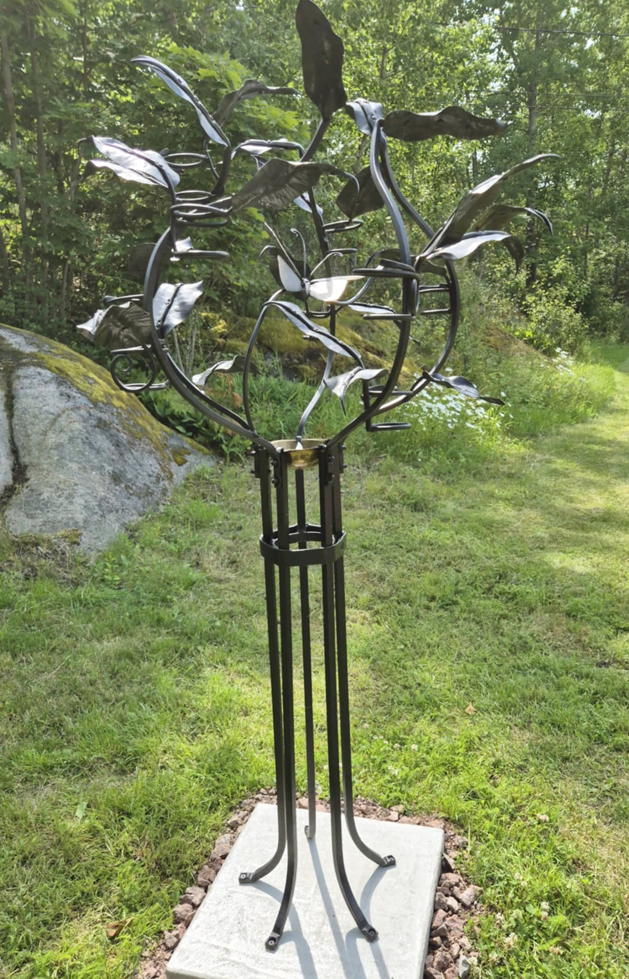 Brändö församling har fått en ny ljusbärare