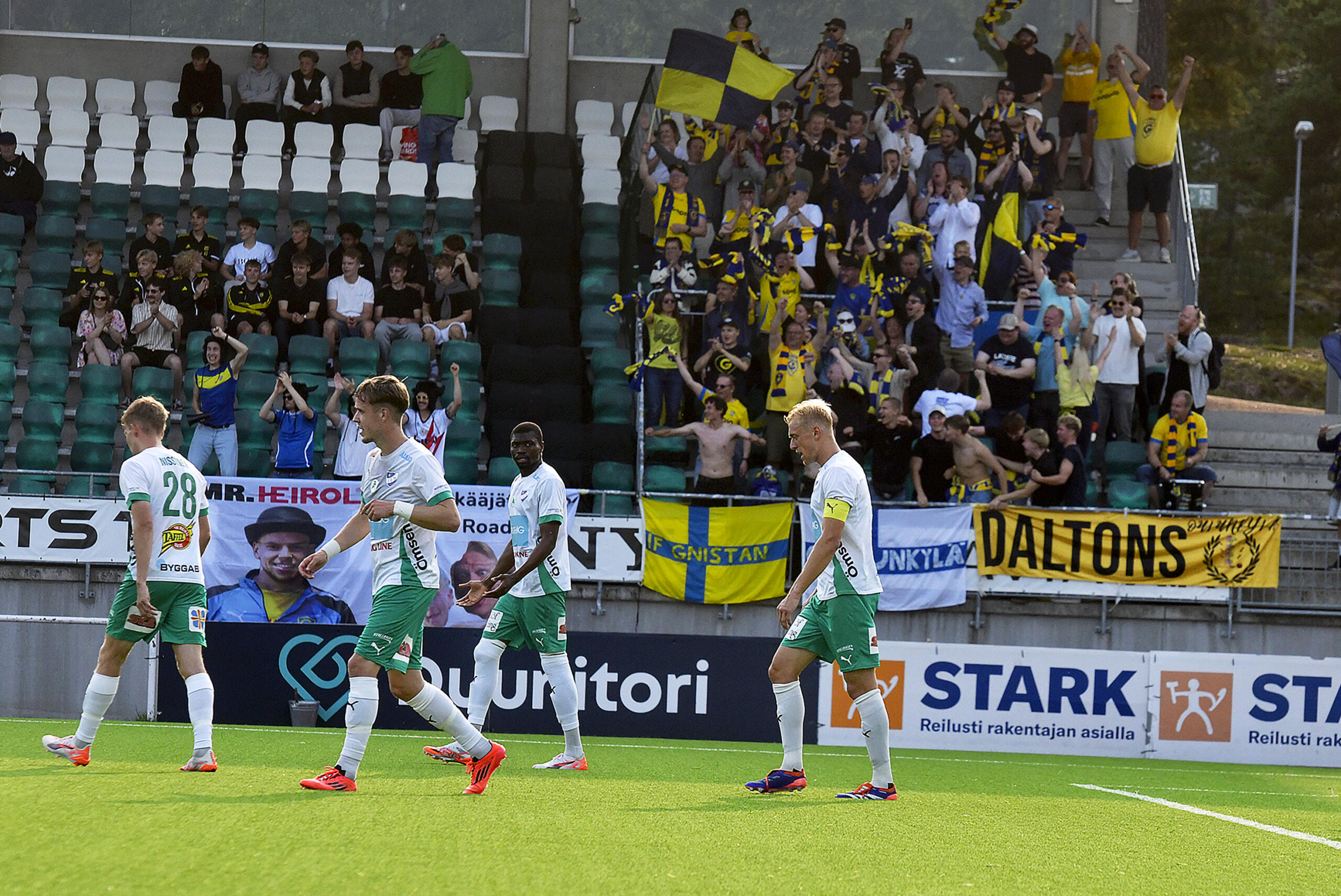 IFK föll tungt hemma på WHA
