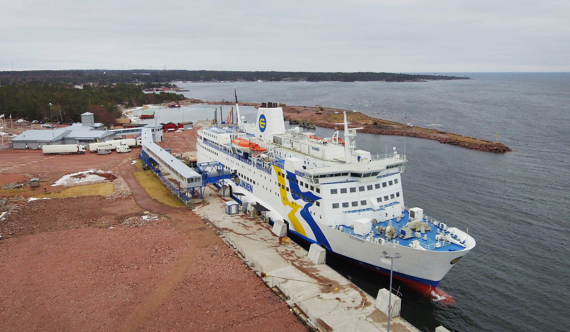 Varför bara en ledsagare per resa, Eckerö linjen?