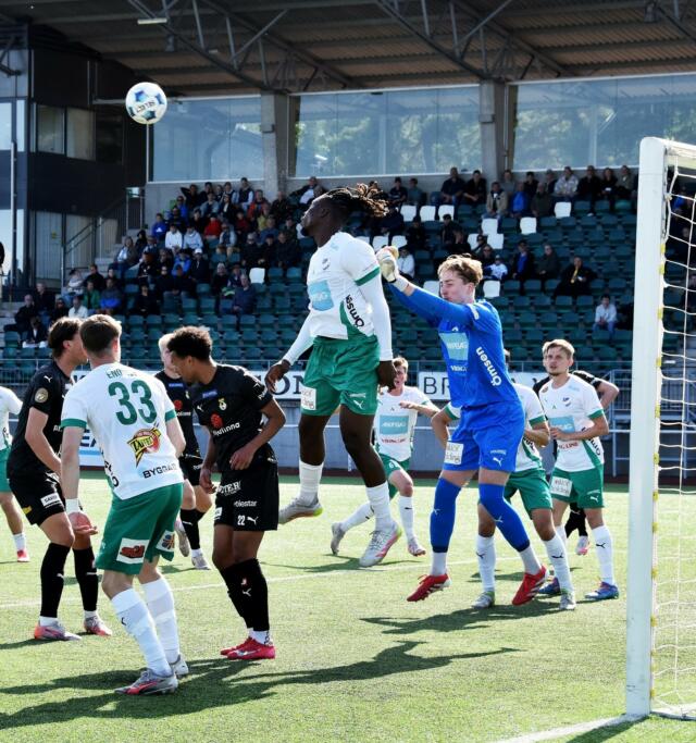 Emmanuel Okereke ryktas till VPS