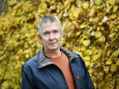 Kaj Törnroos en av två ålänningar som får farsdagsmedalj av president Stubb