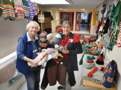 Lillajulmarknad flyttar in i värmen igen