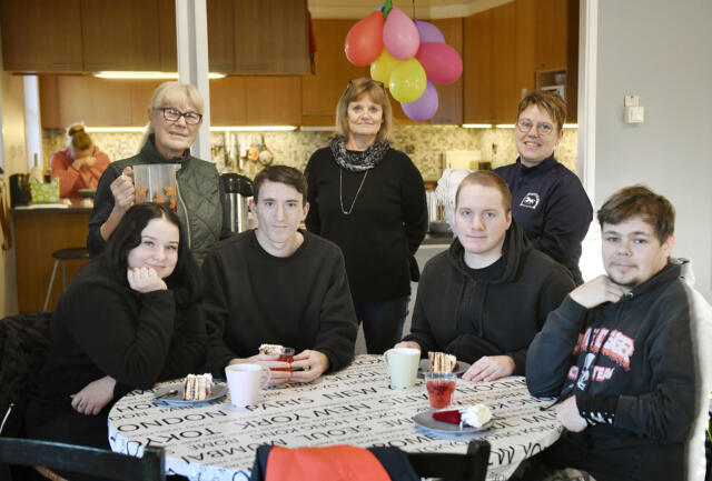 Sleipner firade 50 år av handikappverksamhet med tårtfest