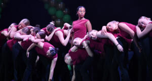 Dunderdansarna bjöd på julgemenskap