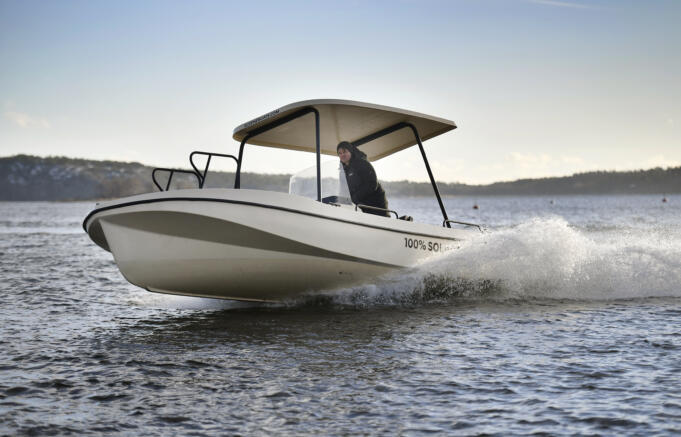 Solceller håller världens snabbaste Amber igång ”hur långt som helst”