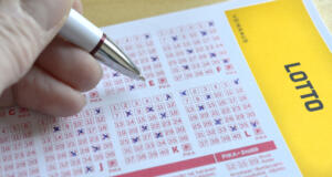 Riksdagens förvaltningsutskott: Penningspelslagen kan skjutas upp