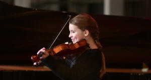 BILDSPEL: Rock mötte klassisk musik på musikinstitutets julmix