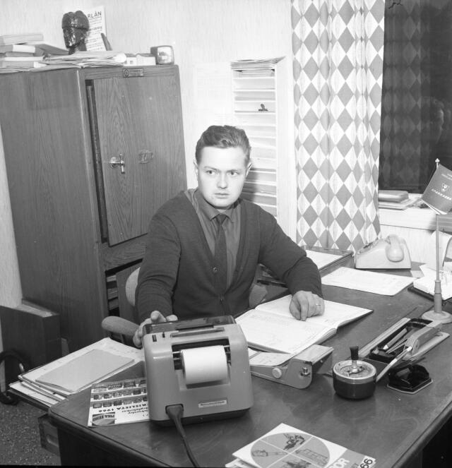 Kjell Ekström ger ut tre böcker 2026