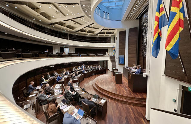 Stort stöd för Grönland i lagtinget