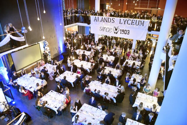 Kolla in alla karonka-par på Nyans hemsida