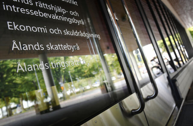 Knarkrättegången dag två – knäckfrågan: Vad bevisar avlyssnade samtal?