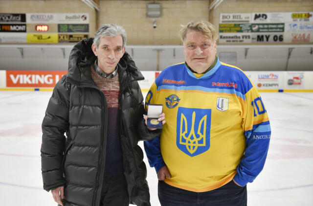 Ukrainsk bandyprofil tilldelades internationellt pris i Mariehamn