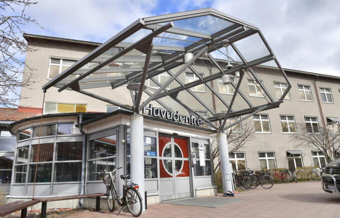 Finansminister Mats Perämaa om sparkraven på ÅHS: ”Det är tufft för alla verksamheter”