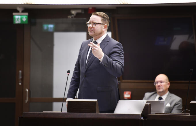 Oppositionen kritiserar klimatmeddelande – av olika anledningar