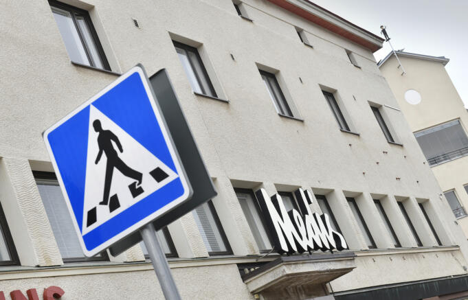 Medis avslutar samarbetet med nynazist