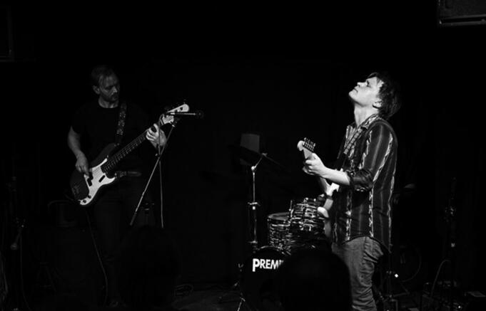 Åländske Filip Karlströms bluesband ger ut skiva