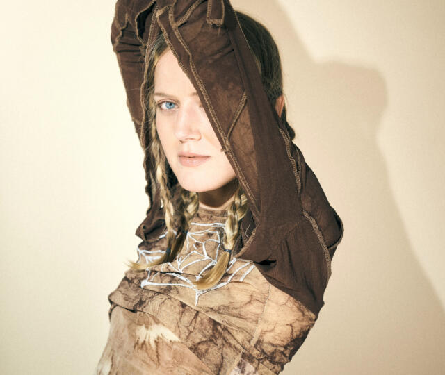 Julia Carlsson släpper EP