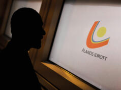 Den åtalade tränaren: ”De kom till mig”