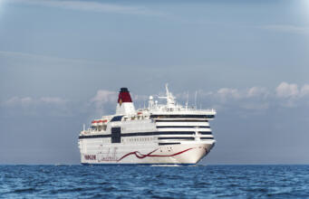 Viking Line tvingas tidigarelägga avgångar för att spara bränsle