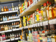 Stor prisjämförelse visar: Priset på taxfreedryck i genomsnitt 30 procent lägre än i land