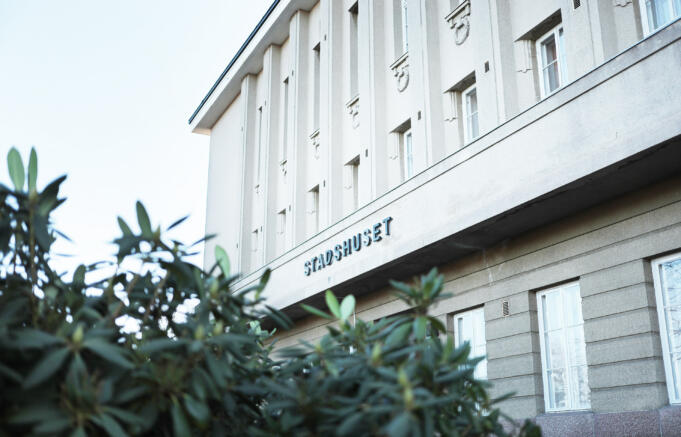 Medarbetarenkät i Mariehamns stad: Var femte anställd upplever trakasserier på arbetsplatsen