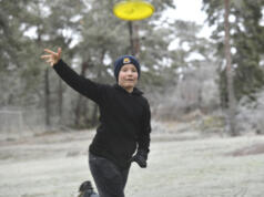 Harry Beeks knep platsi discgolfens junior-FM