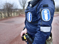 Ex-polis döms för misshandel och brott mot tjänsteplikt