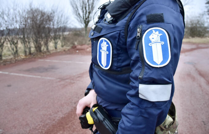 Ex-polis döms för misshandel och brott mot tjänsteplikt