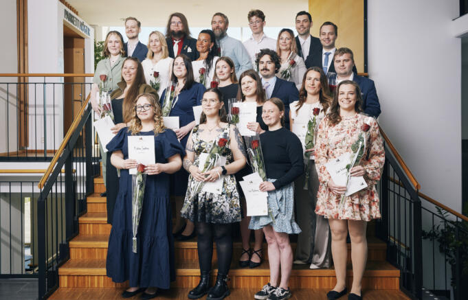 De tar examen från Högskolan på Åland