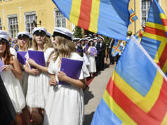 Stort grattis till examen – och välkomna tillbaka sen