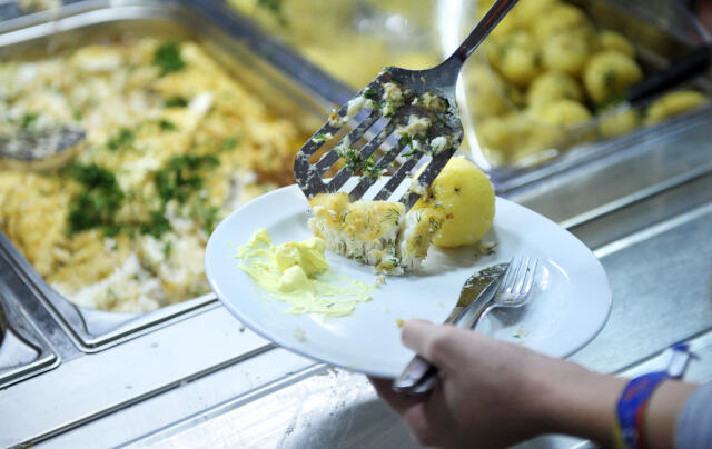 Från 2,2 till 5 euro – Eckerö höjer pris på överbliven mat