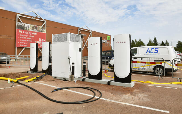 Maxinge får Ålands första Tesla supercharger-station