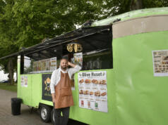 Mångfald på menyn vid Torget – Nyan tar tempen på ”foodtrucksen”