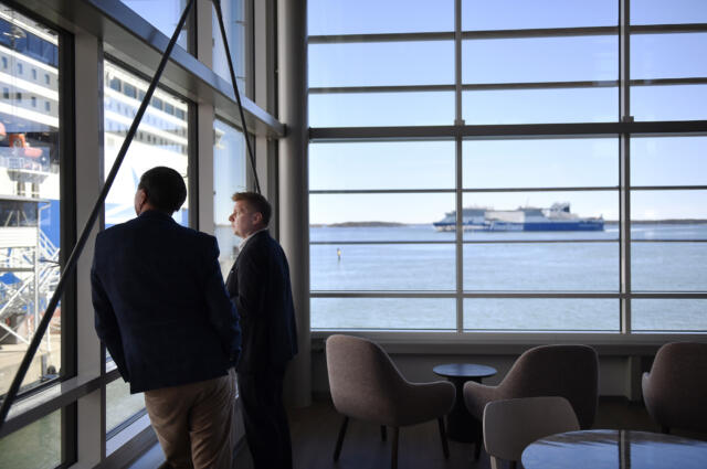Finnlines lyfte beredskapsfrågor på politiska träffar i både öst och väst