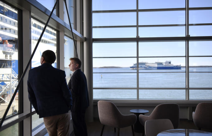 Finnlines lyfte beredskapsfrågor på politiska träffar i både öst och väst