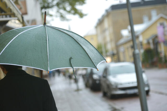 Stark vind och regn till helgen