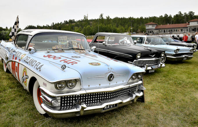 Stor uppslutning på Oldtime Cruisers bilutställning