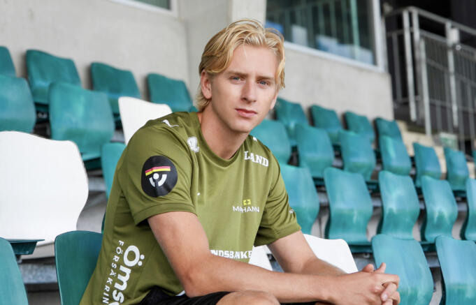 Reslig högerback in på lån i IFK Mariehamn